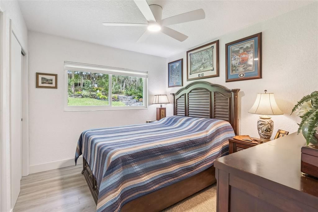 For Sale: $499,900 (2 beds, 2 baths, 1450 Square Feet)