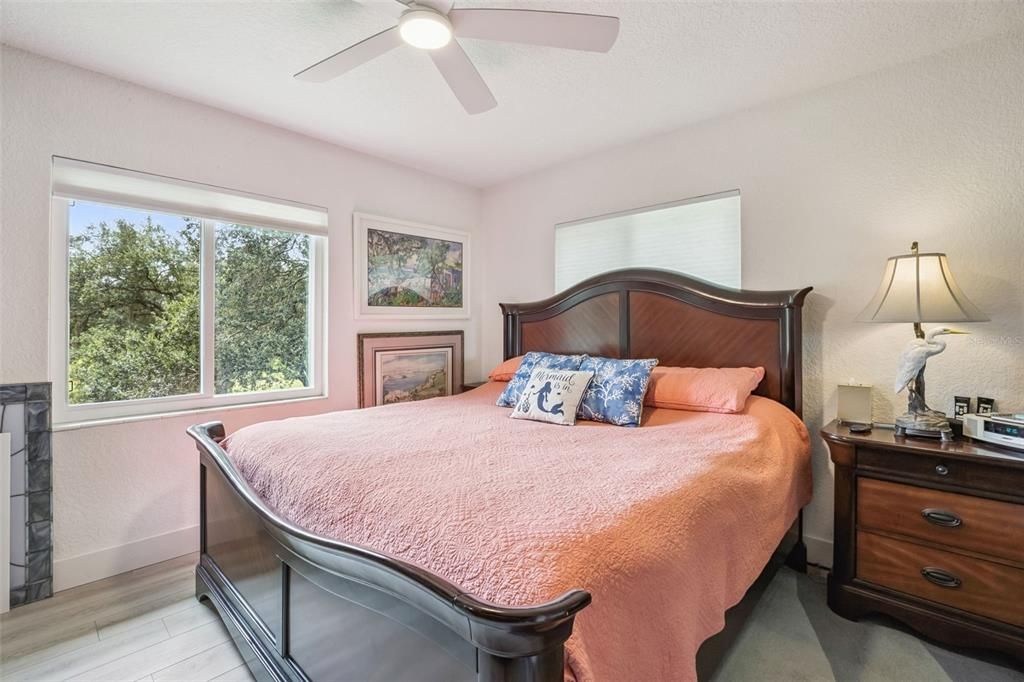 For Sale: $499,900 (2 beds, 2 baths, 1450 Square Feet)