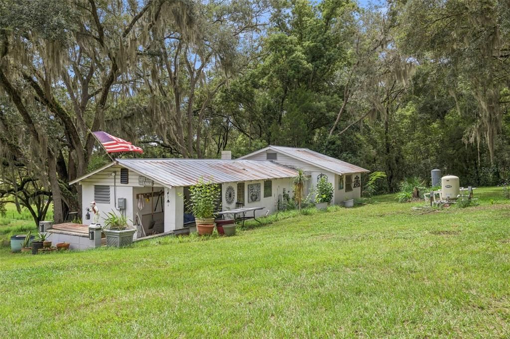 For Sale: $499,900 (2 beds, 2 baths, 1450 Square Feet)