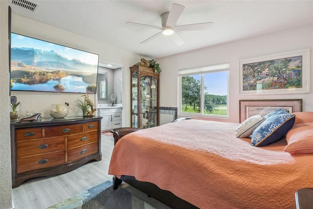 For Sale: $499,900 (2 beds, 2 baths, 1450 Square Feet)