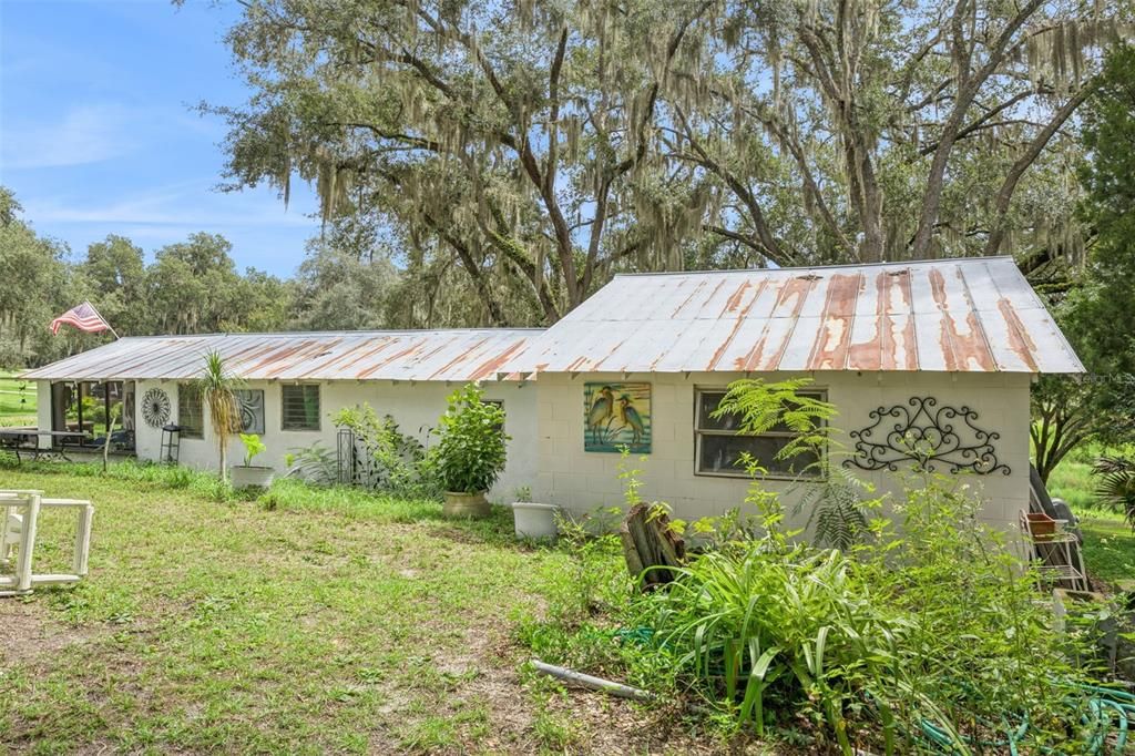 For Sale: $499,900 (2 beds, 2 baths, 1450 Square Feet)