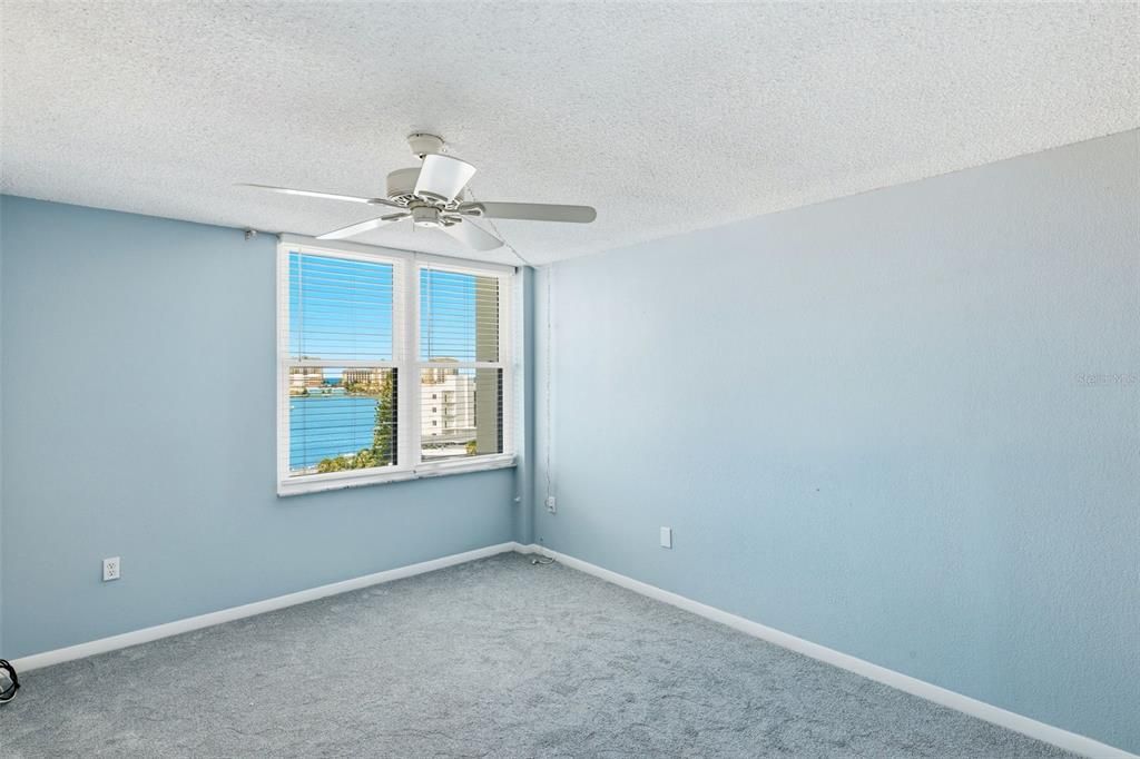 For Rent: $3,200 (2 beds, 2 baths, 1240 Square Feet)