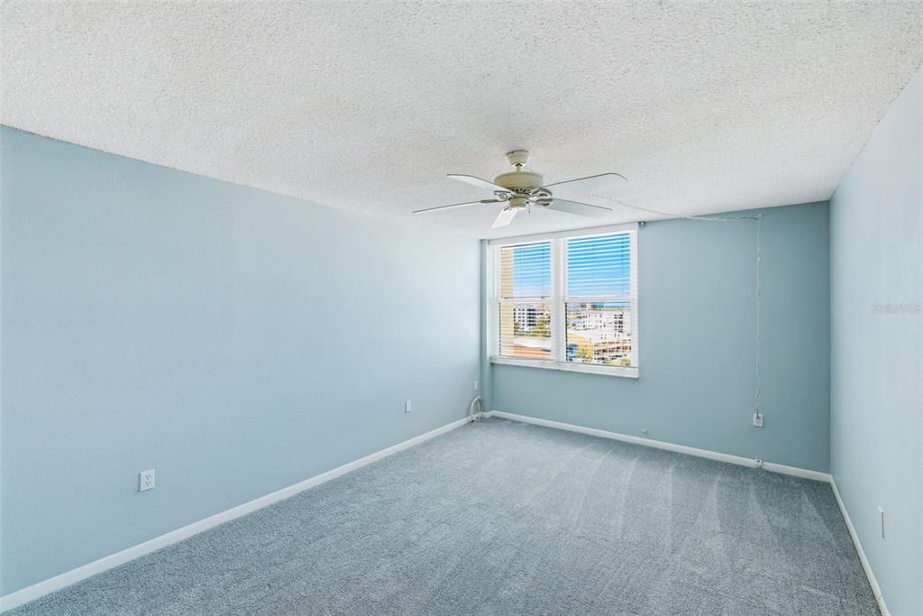 For Rent: $3,200 (2 beds, 2 baths, 1240 Square Feet)