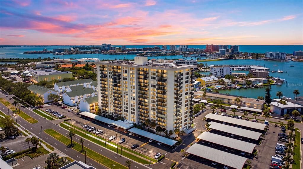 For Rent: $3,200 (2 beds, 2 baths, 1240 Square Feet)