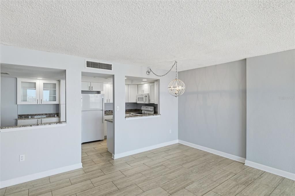 For Rent: $3,200 (2 beds, 2 baths, 1240 Square Feet)