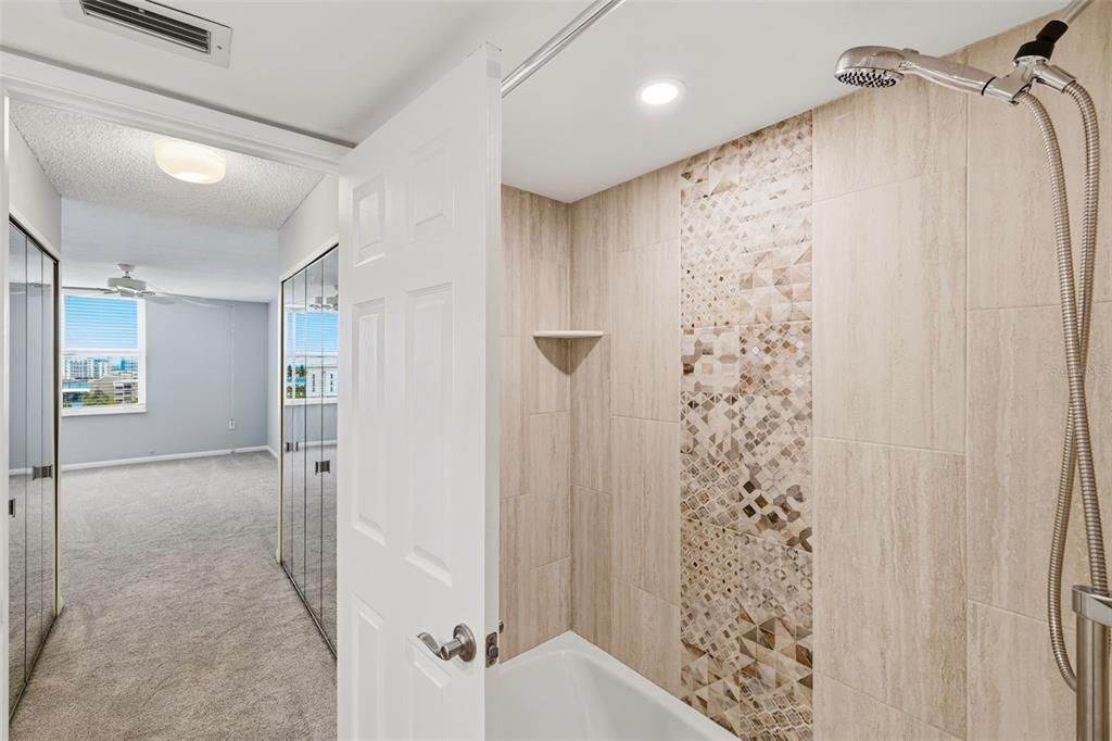 For Rent: $3,200 (2 beds, 2 baths, 1240 Square Feet)