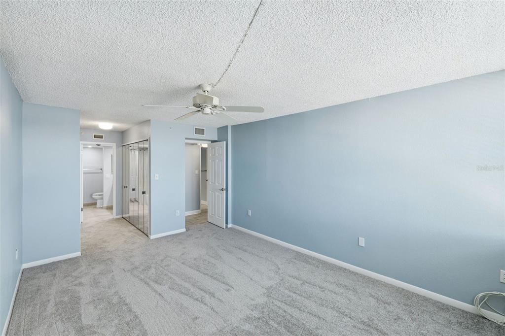 For Rent: $3,200 (2 beds, 2 baths, 1240 Square Feet)
