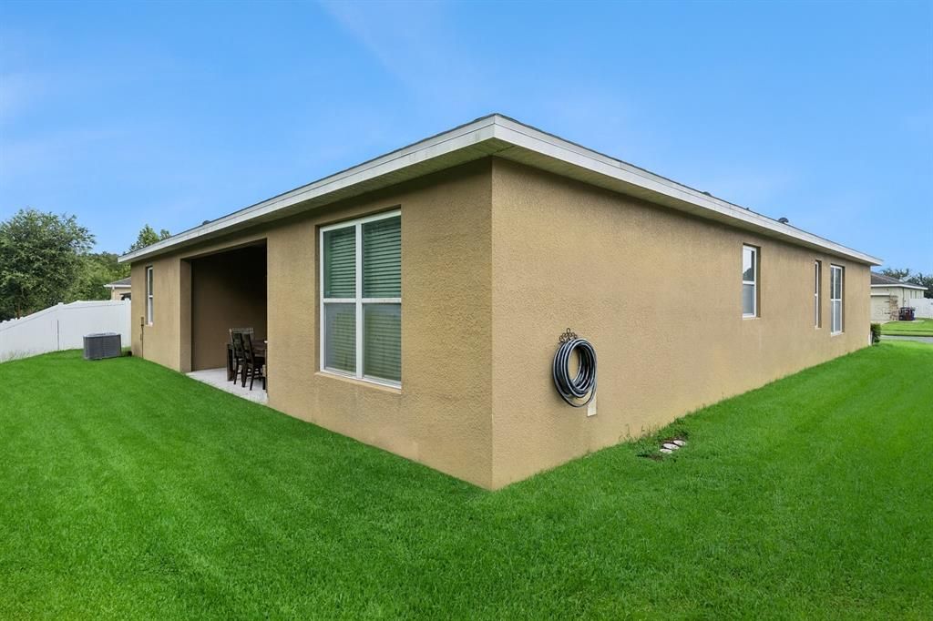 На продажу: $419,900 (5 спален, 2 ванн, 2518 Квадратных фут)