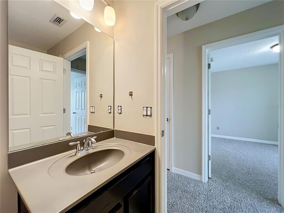 For Rent: $2,850 (3 beds, 2 baths, 1562 Square Feet)