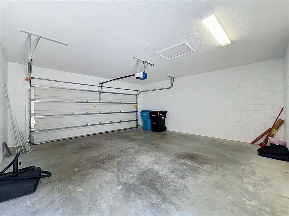 For Rent: $2,850 (3 beds, 2 baths, 1562 Square Feet)
