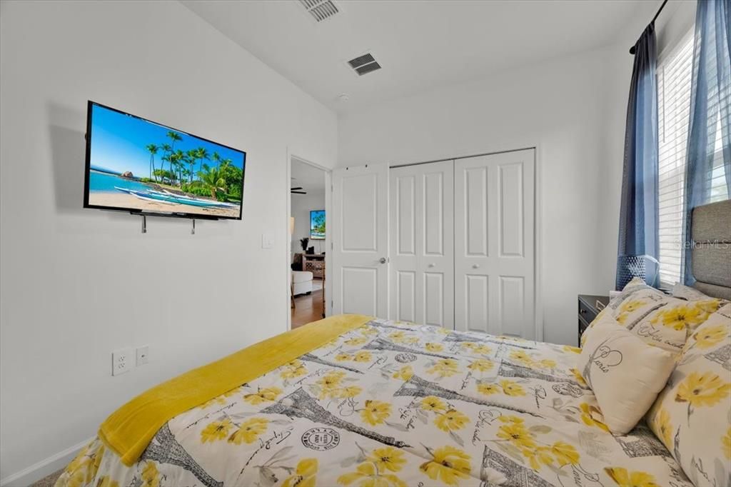 В аренду: $2,400 (3 спален, 2 ванн, 2080 Квадратных фут)