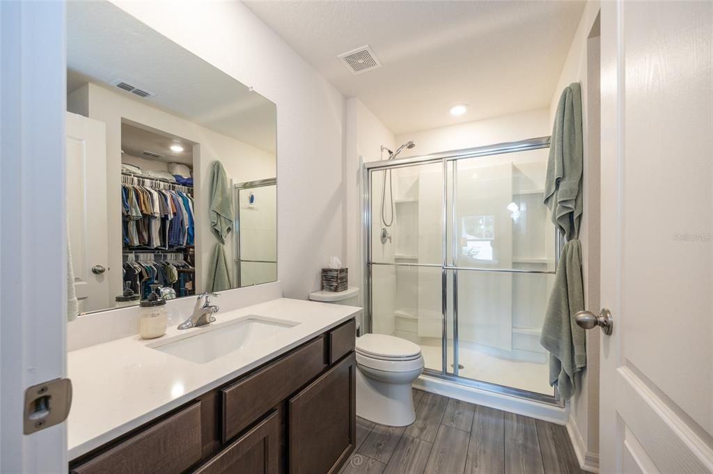 For Sale: $327,500 (3 beds, 2 baths, 1462 Square Feet)
