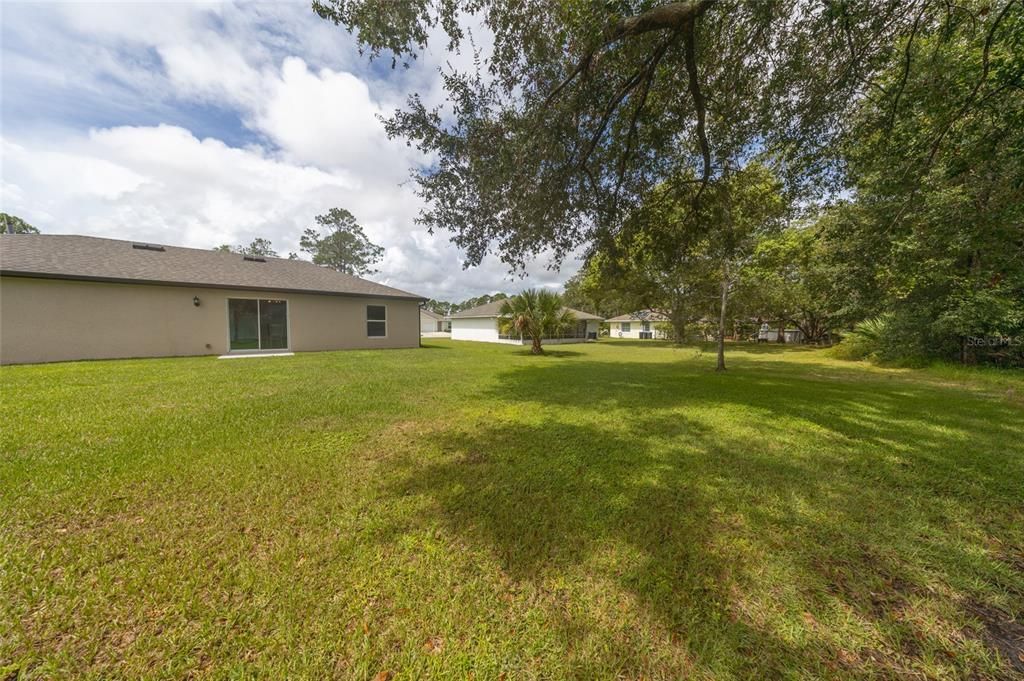 For Sale: $327,500 (3 beds, 2 baths, 1462 Square Feet)