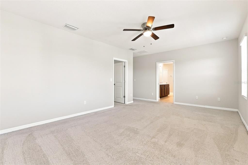 For Sale: $365,000 (4 beds, 2 baths, 2432 Square Feet)