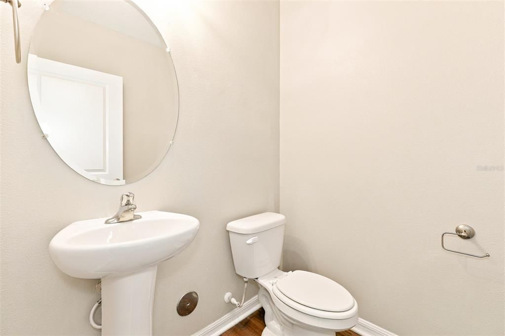 For Sale: $365,000 (4 beds, 2 baths, 2432 Square Feet)