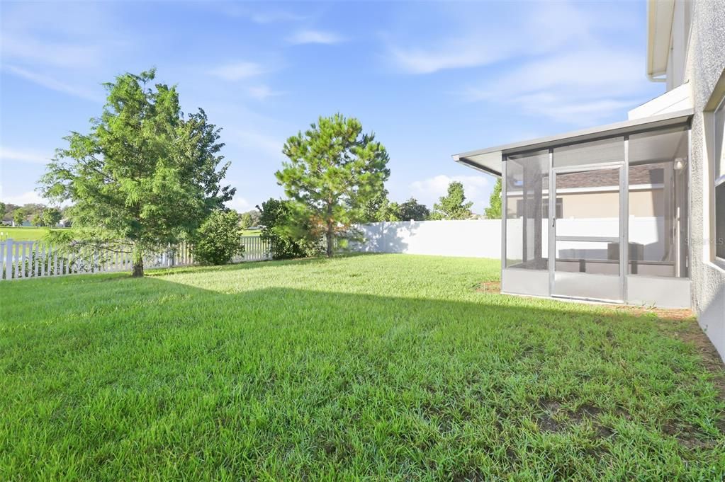 For Sale: $365,000 (4 beds, 2 baths, 2432 Square Feet)