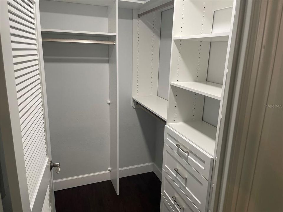 En Renta: $8,800 (4 camas, 3 baños, 2437 Pies cuadrados)