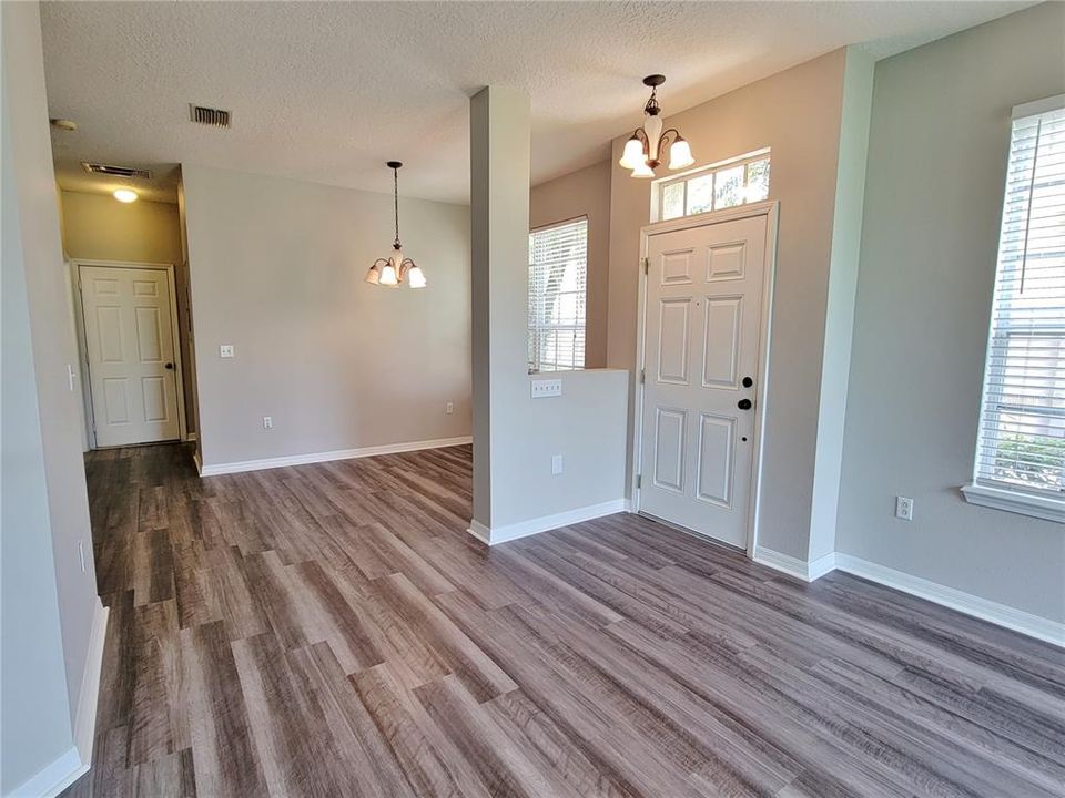 For Rent: $2,200 (3 beds, 2 baths, 1686 Square Feet)
