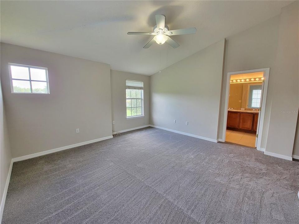 For Rent: $2,200 (3 beds, 2 baths, 1686 Square Feet)