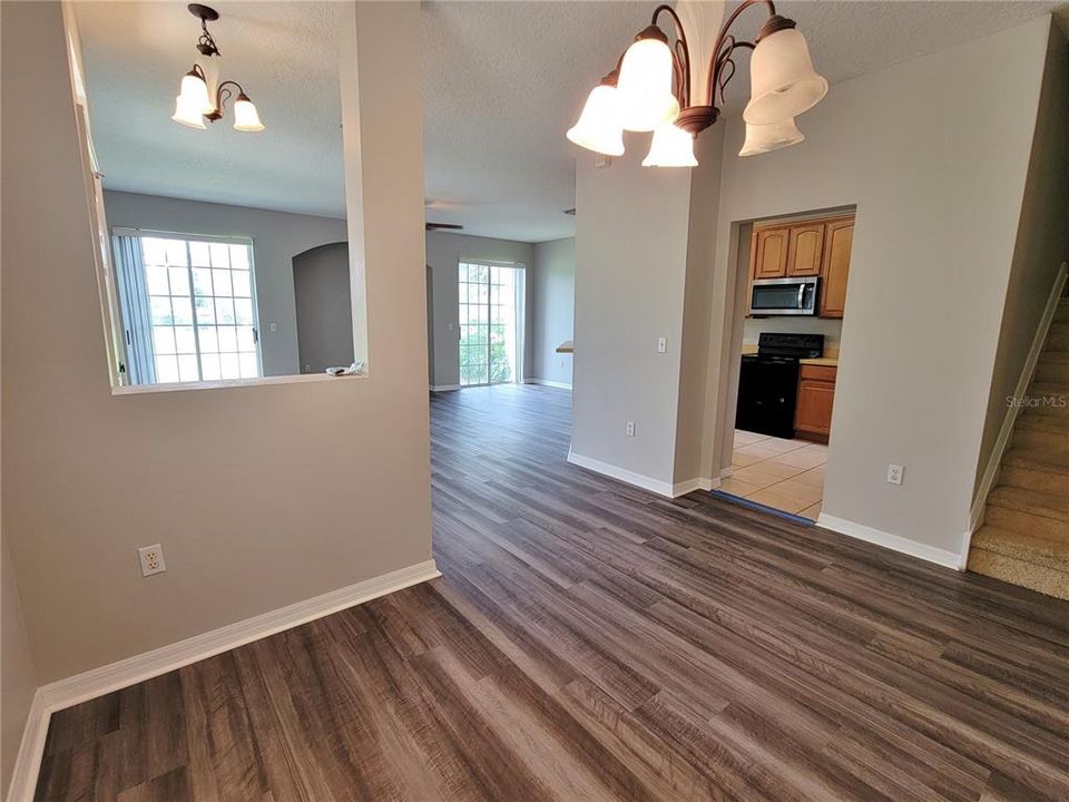 For Rent: $2,200 (3 beds, 2 baths, 1686 Square Feet)