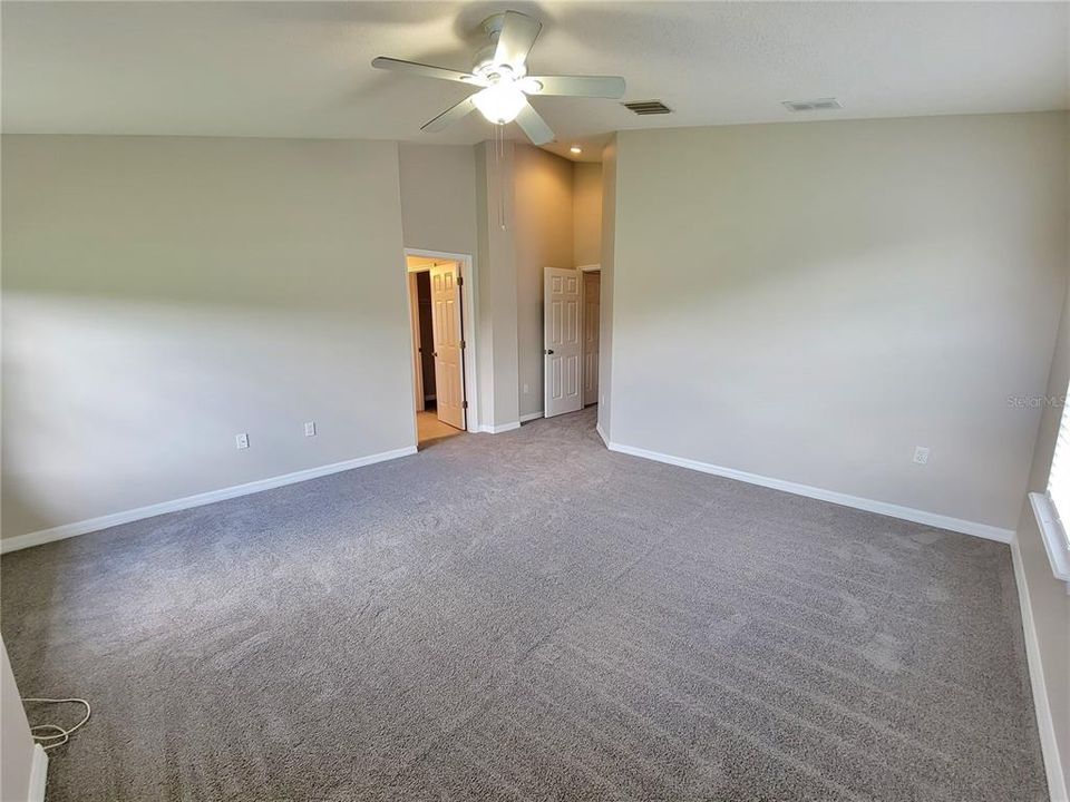 For Rent: $2,200 (3 beds, 2 baths, 1686 Square Feet)