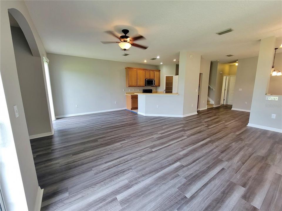 For Rent: $2,200 (3 beds, 2 baths, 1686 Square Feet)