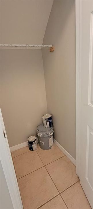 For Rent: $2,200 (3 beds, 2 baths, 1686 Square Feet)