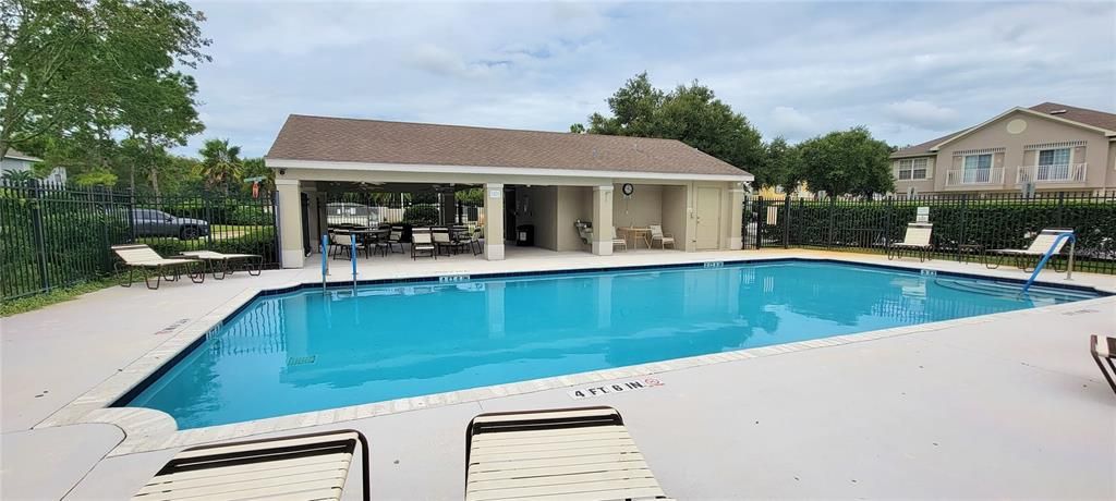 For Rent: $2,200 (3 beds, 2 baths, 1686 Square Feet)