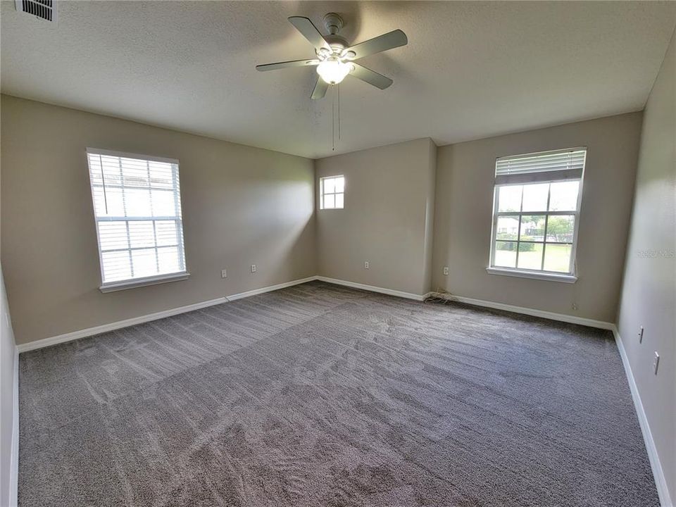 For Rent: $2,200 (3 beds, 2 baths, 1686 Square Feet)