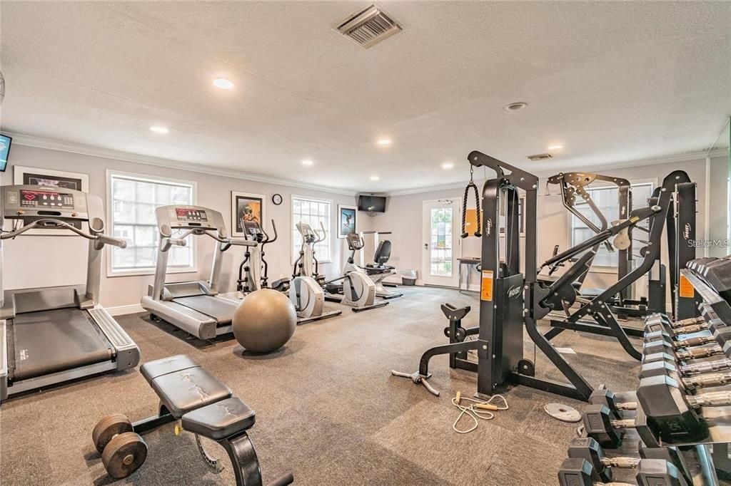 For Rent: $1,699 (2 beds, 1 baths, 1088 Square Feet)