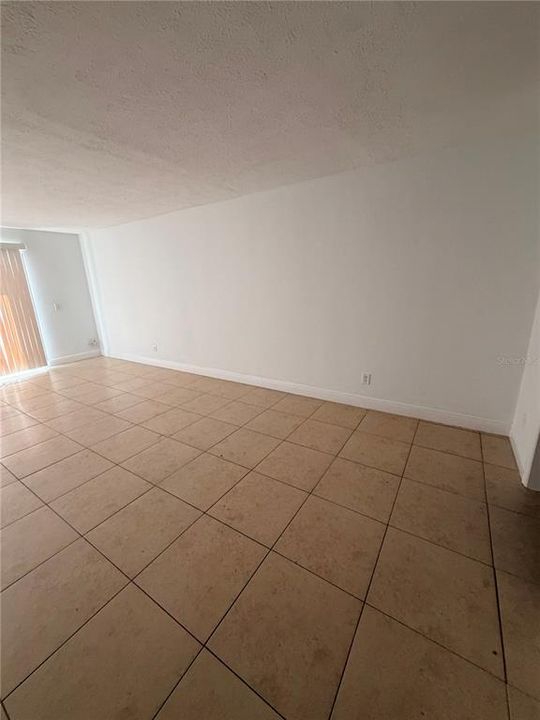 For Rent: $1,699 (2 beds, 1 baths, 1088 Square Feet)