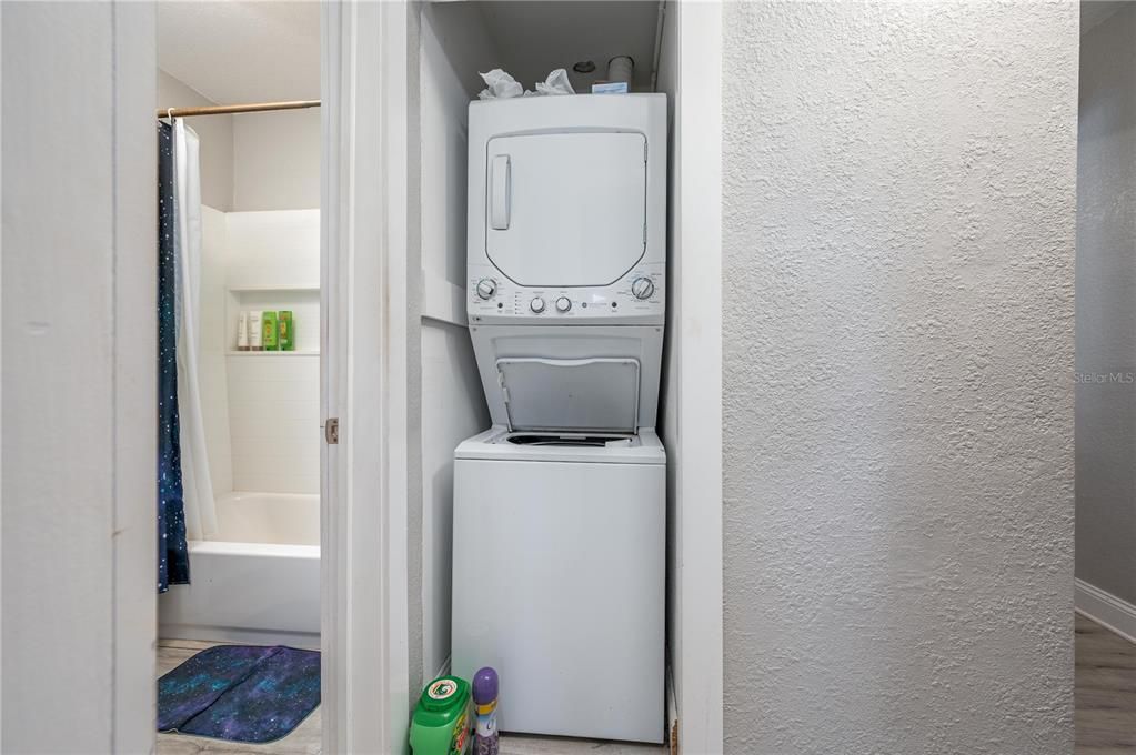 En Venta: $249,000 (3 camas, 2 baños, 1367 Pies cuadrados)