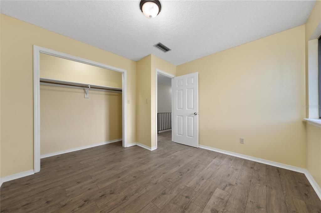 For Rent: $2,400 (3 beds, 2 baths, 1231 Square Feet)