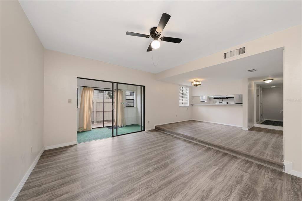 For Rent: $2,400 (3 beds, 2 baths, 1231 Square Feet)