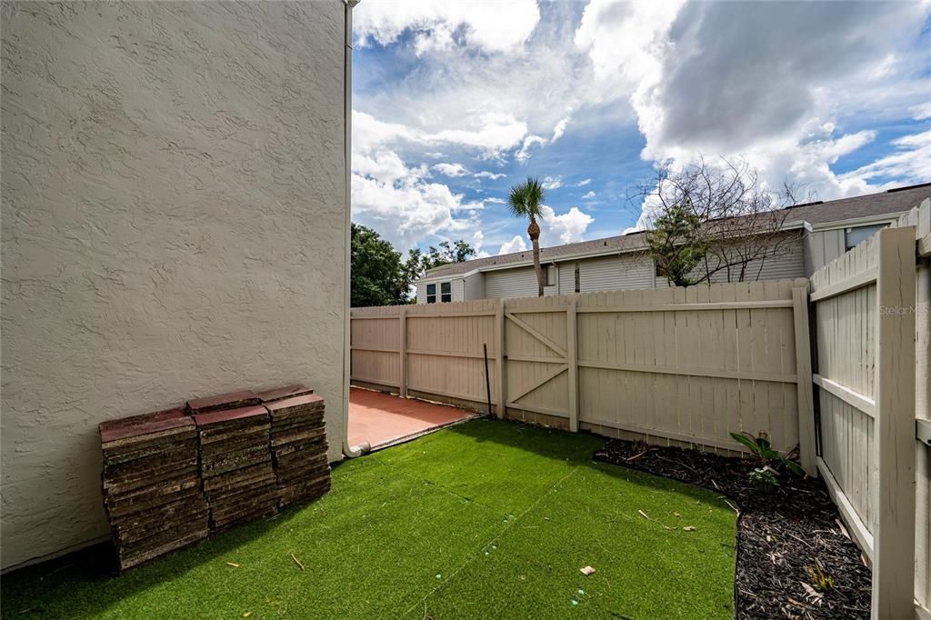For Rent: $2,400 (3 beds, 2 baths, 1231 Square Feet)