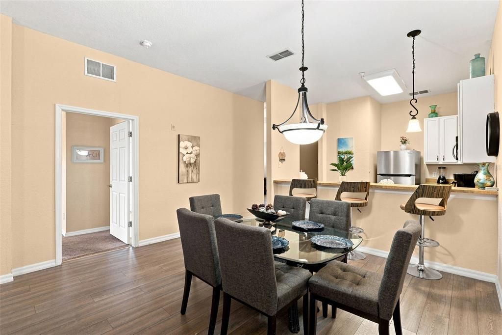 For Sale: $197,500 (2 beds, 2 baths, 1173 Square Feet)