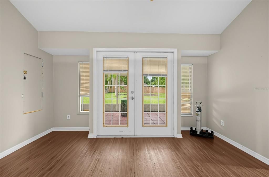 For Sale: $374,900 (4 beds, 2 baths, 2441 Square Feet)