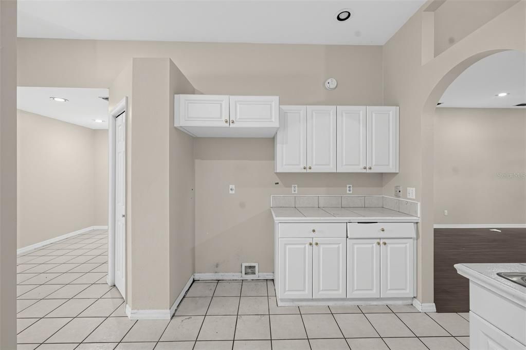 For Sale: $374,900 (4 beds, 2 baths, 2441 Square Feet)