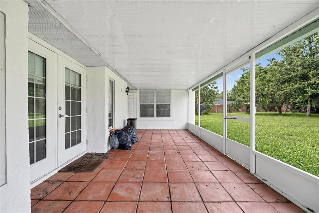 For Sale: $374,900 (4 beds, 2 baths, 2441 Square Feet)