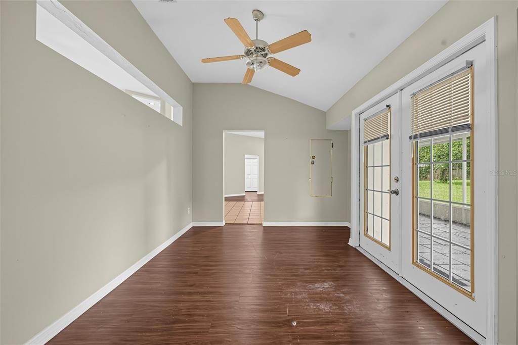 For Sale: $374,900 (4 beds, 2 baths, 2441 Square Feet)