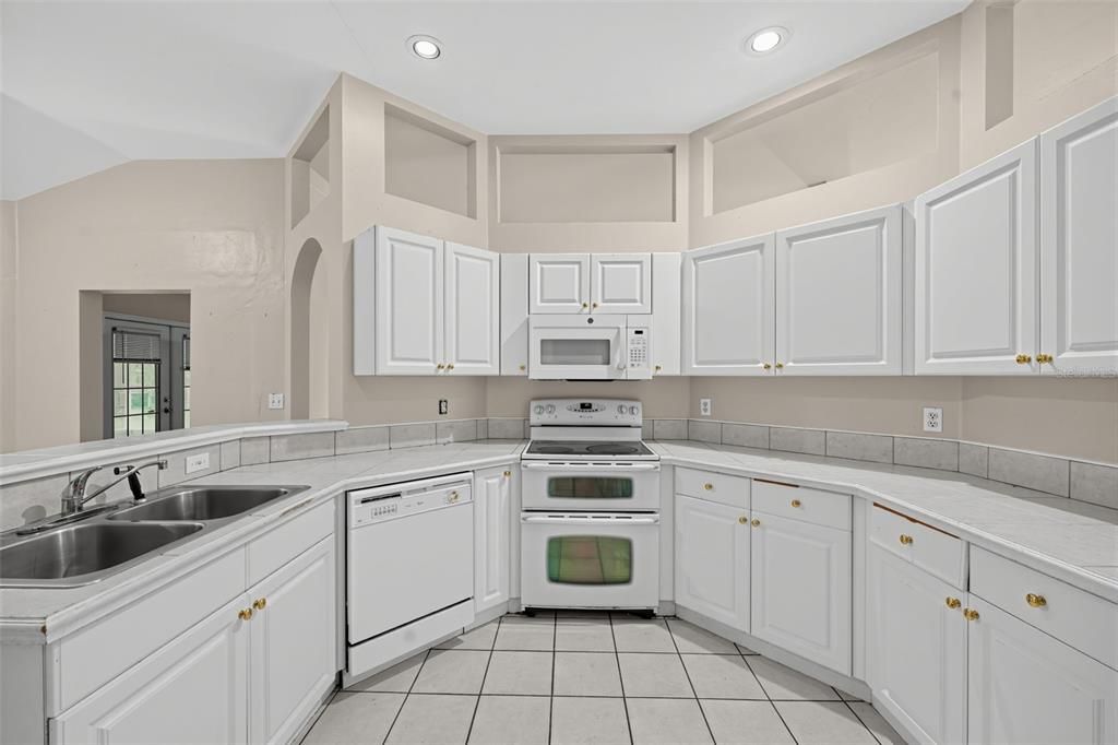 For Sale: $374,900 (4 beds, 2 baths, 2441 Square Feet)