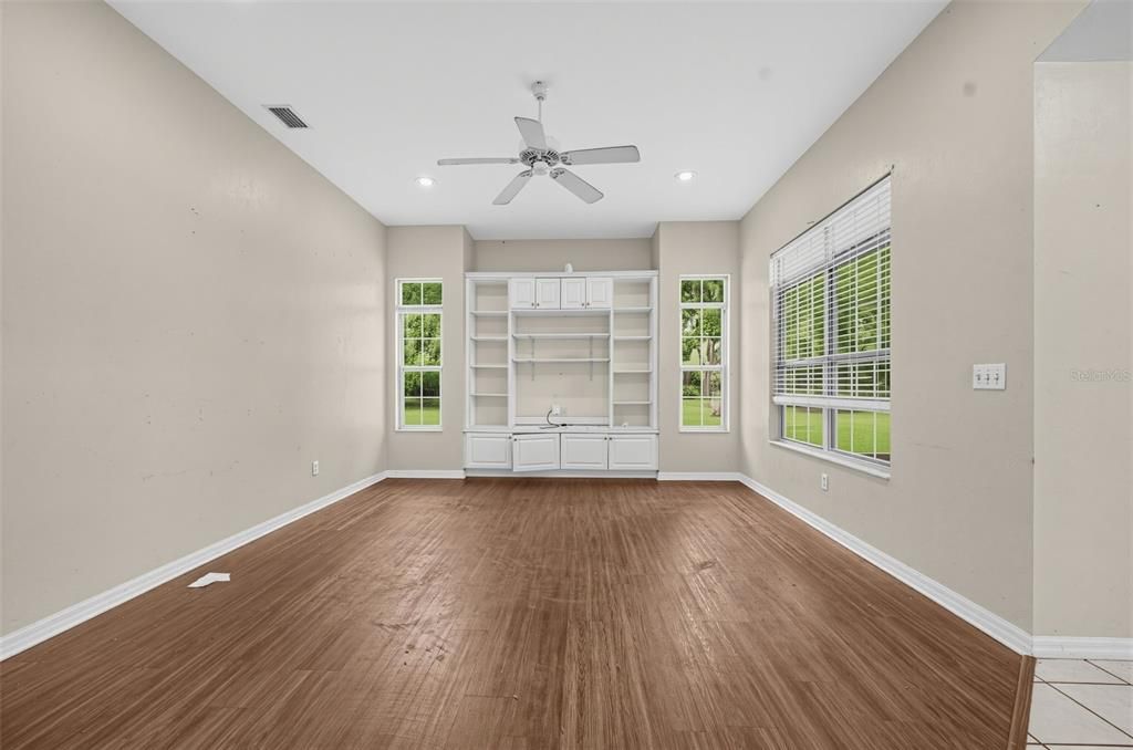 For Sale: $374,900 (4 beds, 2 baths, 2441 Square Feet)