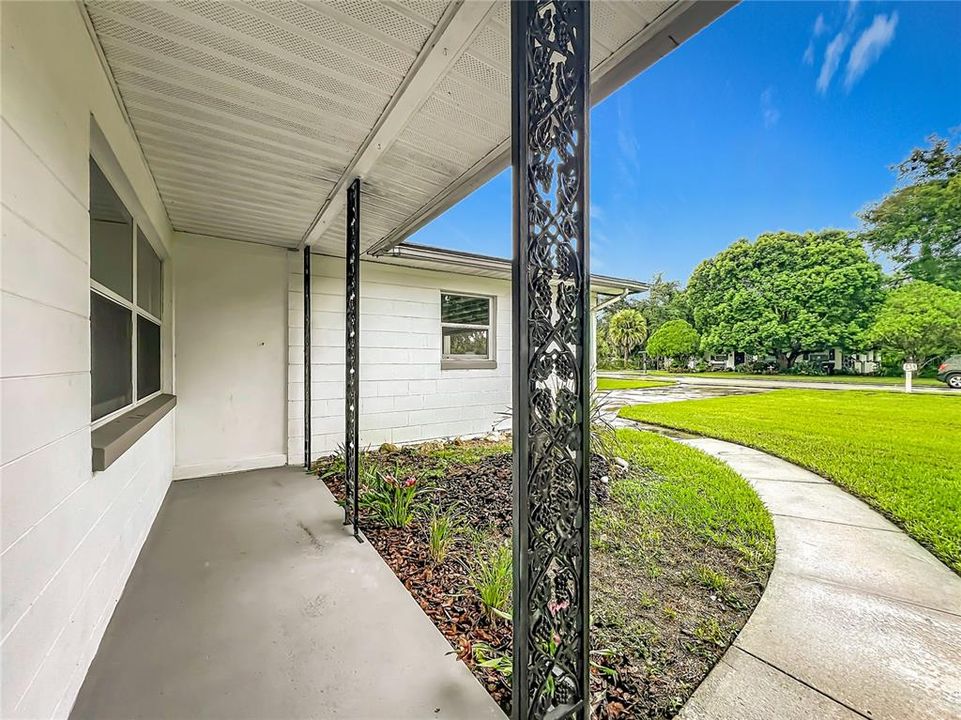 For Sale: $399,900 (3 beds, 2 baths, 2012 Square Feet)