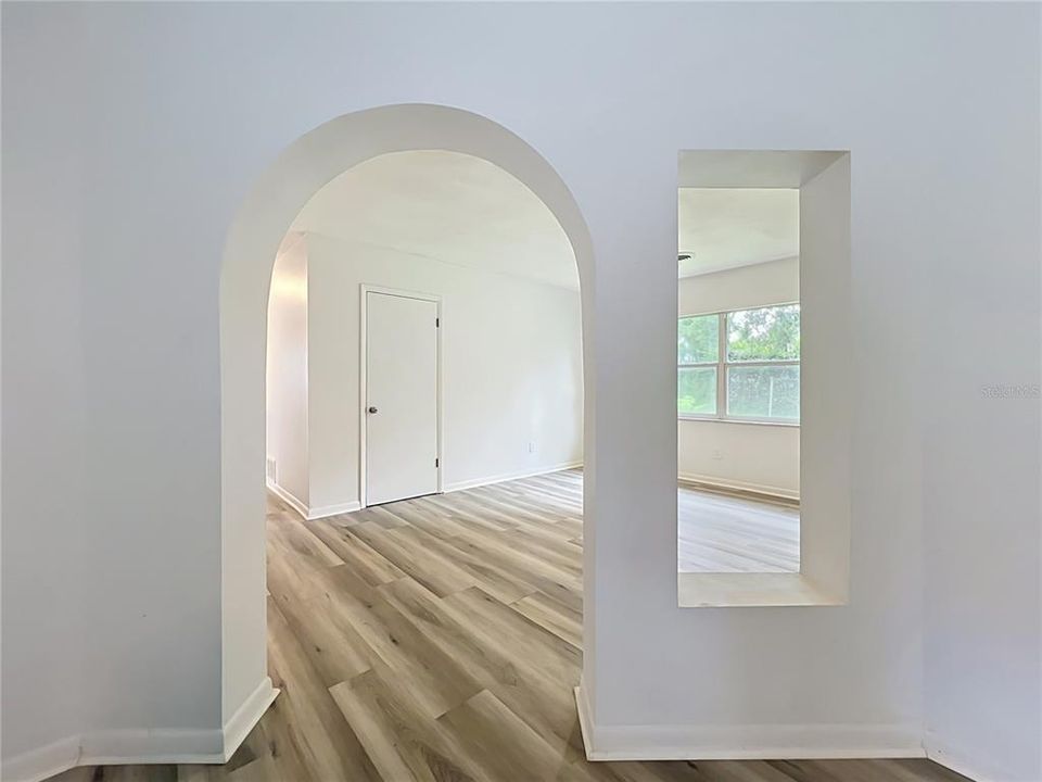For Sale: $399,900 (3 beds, 2 baths, 2012 Square Feet)