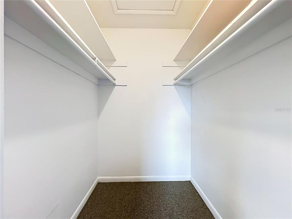 For Sale: $399,900 (3 beds, 2 baths, 2012 Square Feet)