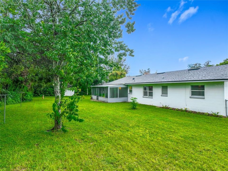 For Sale: $399,900 (3 beds, 2 baths, 2012 Square Feet)