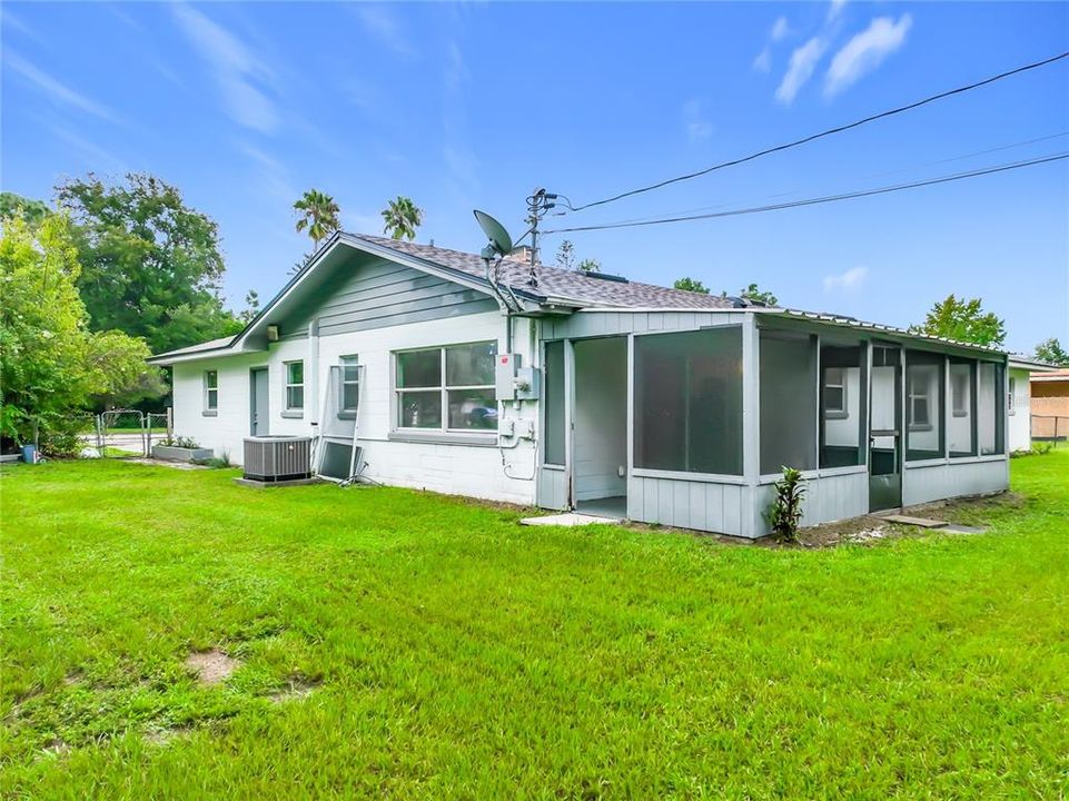 For Sale: $399,900 (3 beds, 2 baths, 2012 Square Feet)