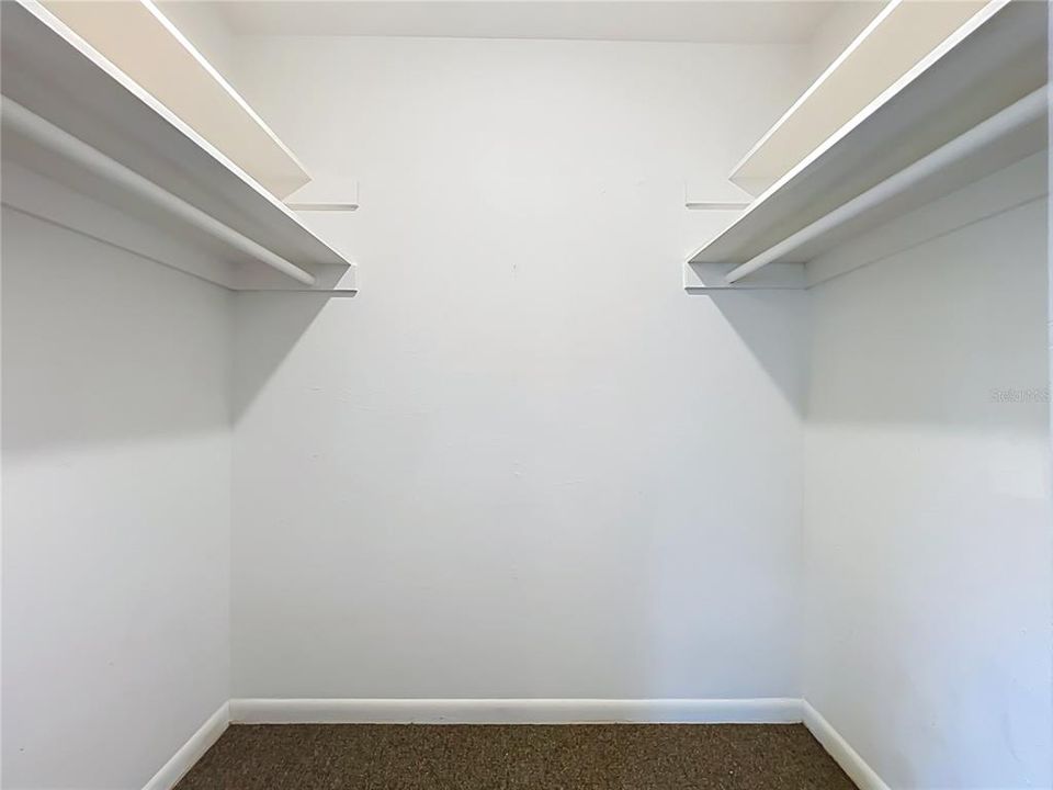 For Sale: $399,900 (3 beds, 2 baths, 2012 Square Feet)