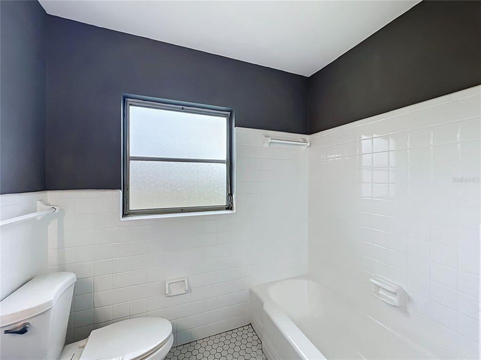 For Sale: $399,900 (3 beds, 2 baths, 2012 Square Feet)