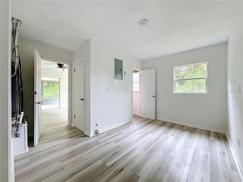 For Sale: $399,900 (3 beds, 2 baths, 2012 Square Feet)